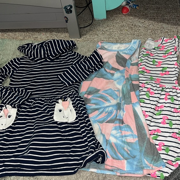 Other - Cute dresses!!